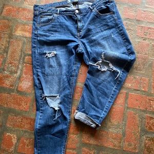 Destroyed Boyfriend Jeans